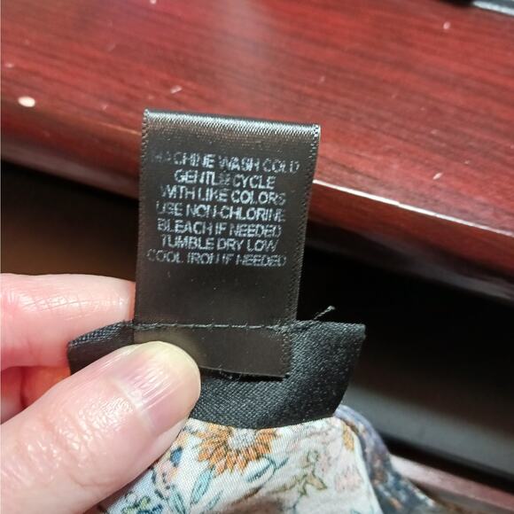 Just Polly Floral Boho Tie Top Sz Small NWOT - Picture 8 of 9